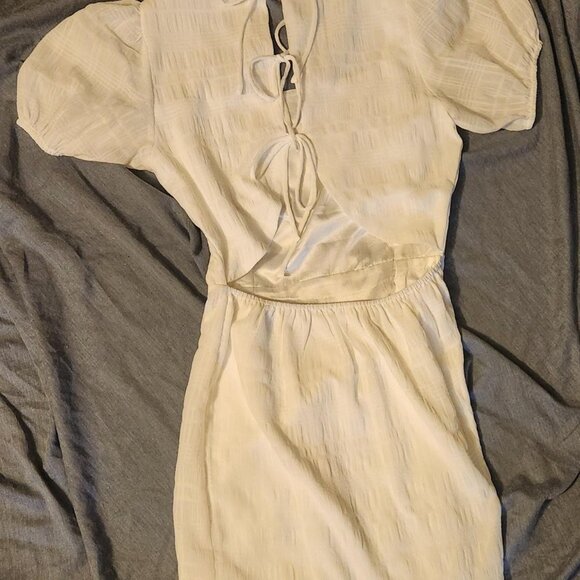 Romantic White Puff-Sleeve Mini Dress // Cottagecore Dream white mini, date nigh - Picture 4 of 8